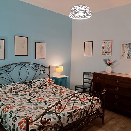 Casa Azzurra Lägenhet Giardini Naxos Exteriör bild